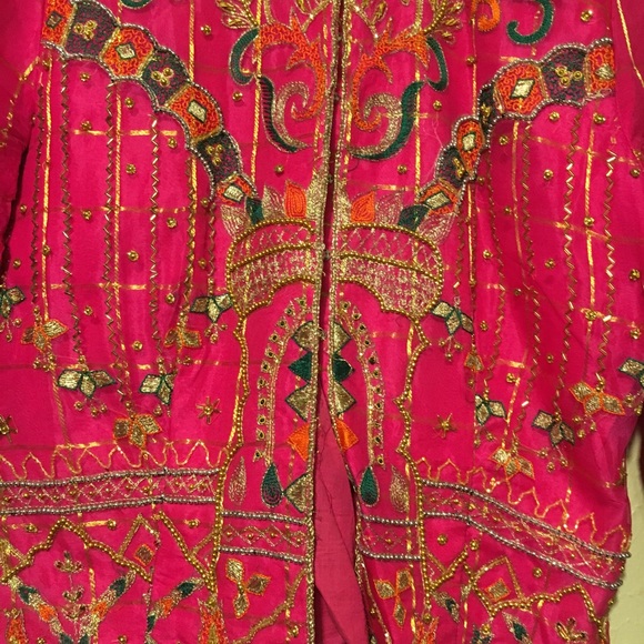 Top - Picture 2 of 6